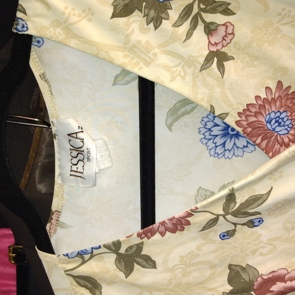 Jessica sport women's floral beige top Sz 10/12 - Picture 11 of 12
